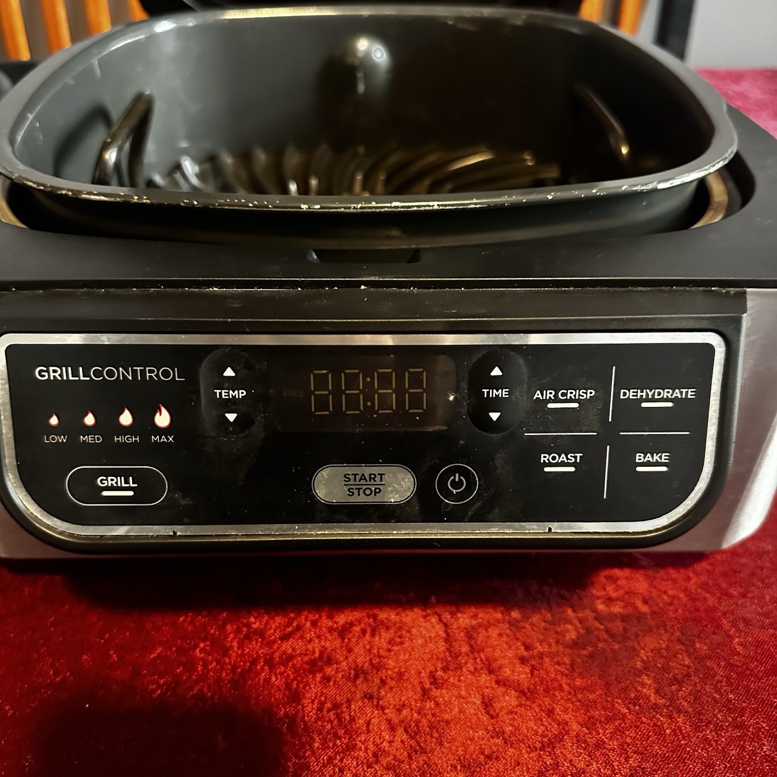 Ninja AG301 Foodi 5-in-1 Indoor Grill Air Fryer Roast Bake Dehydrate
