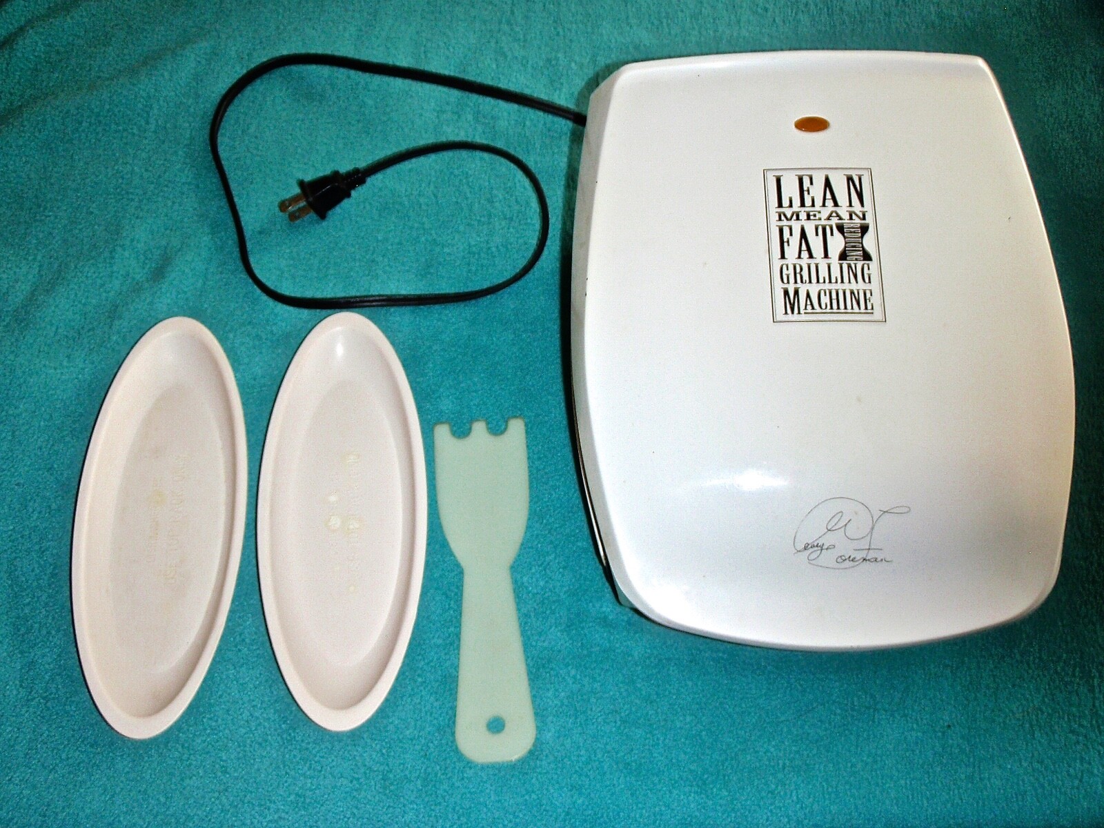 GEORGE FOREMAN LEAN MEAN FAT GRILLING MACHINE MODEL GR20 & ACCESSORIES~ TESTED