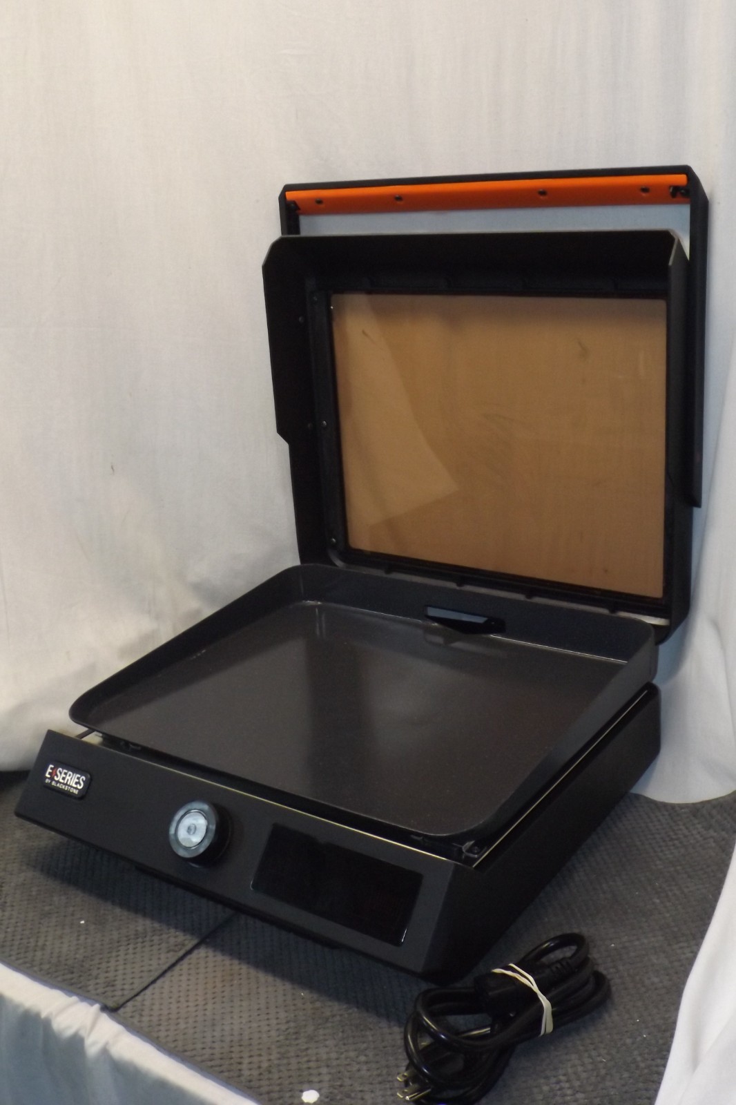 BLACKSTONE E SERIES 17 ELECTRIC TABLETOP GRIDDLE MODEL 8000**TESTED**FREE SHIP