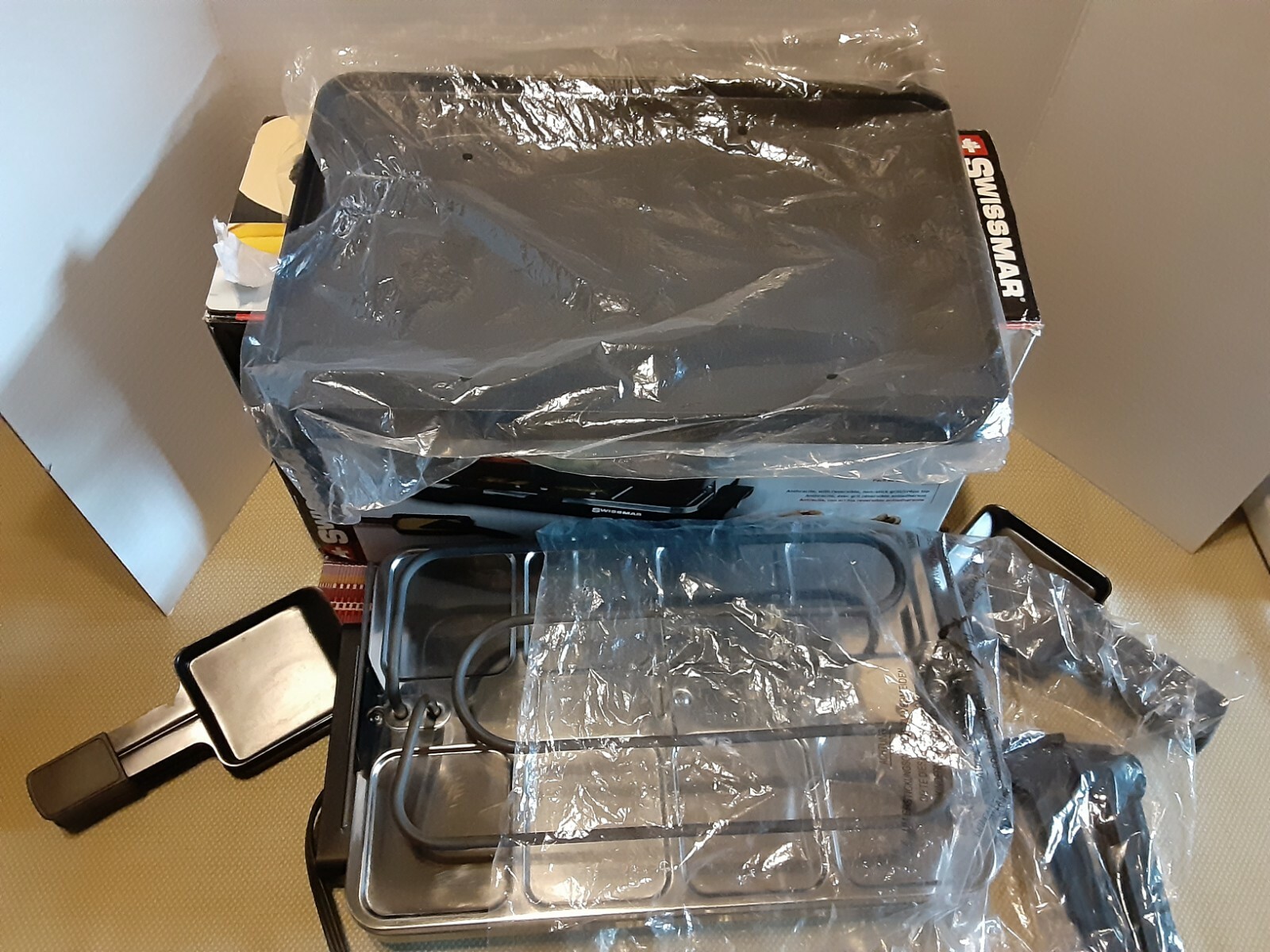 SWISSMAR CLASSIC RACLETTE REVERSIBLE GRILL PARTY GRILL FOR 8