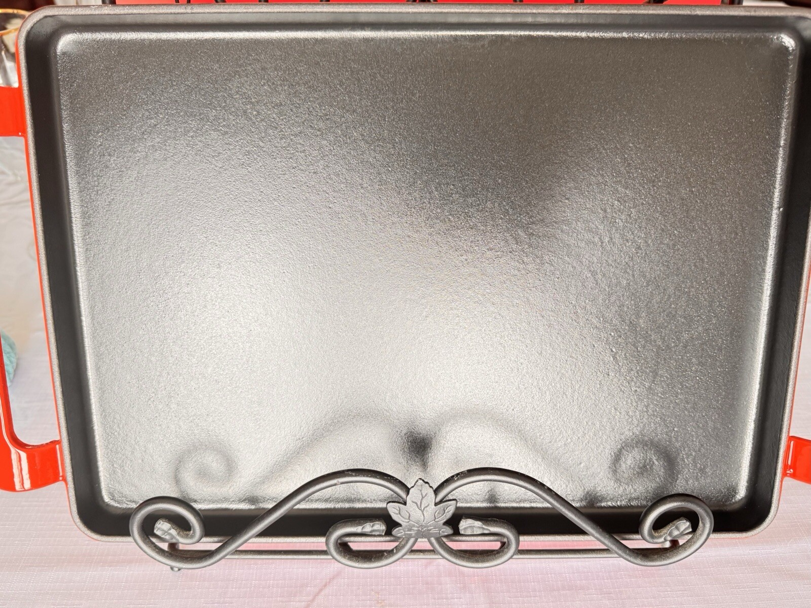 Cast iron griddle rectangularChasseur 16.5″ x 9.75″ in Beautiful Red Heavy Duty