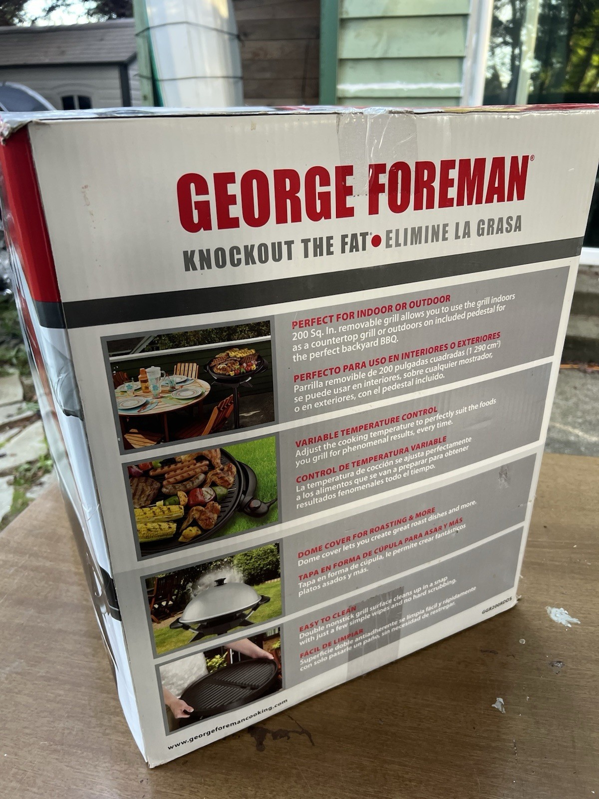 NEW George Foreman Silver 12+ Servings Indoor/Outdoor Electric Grill GGR200RDDS