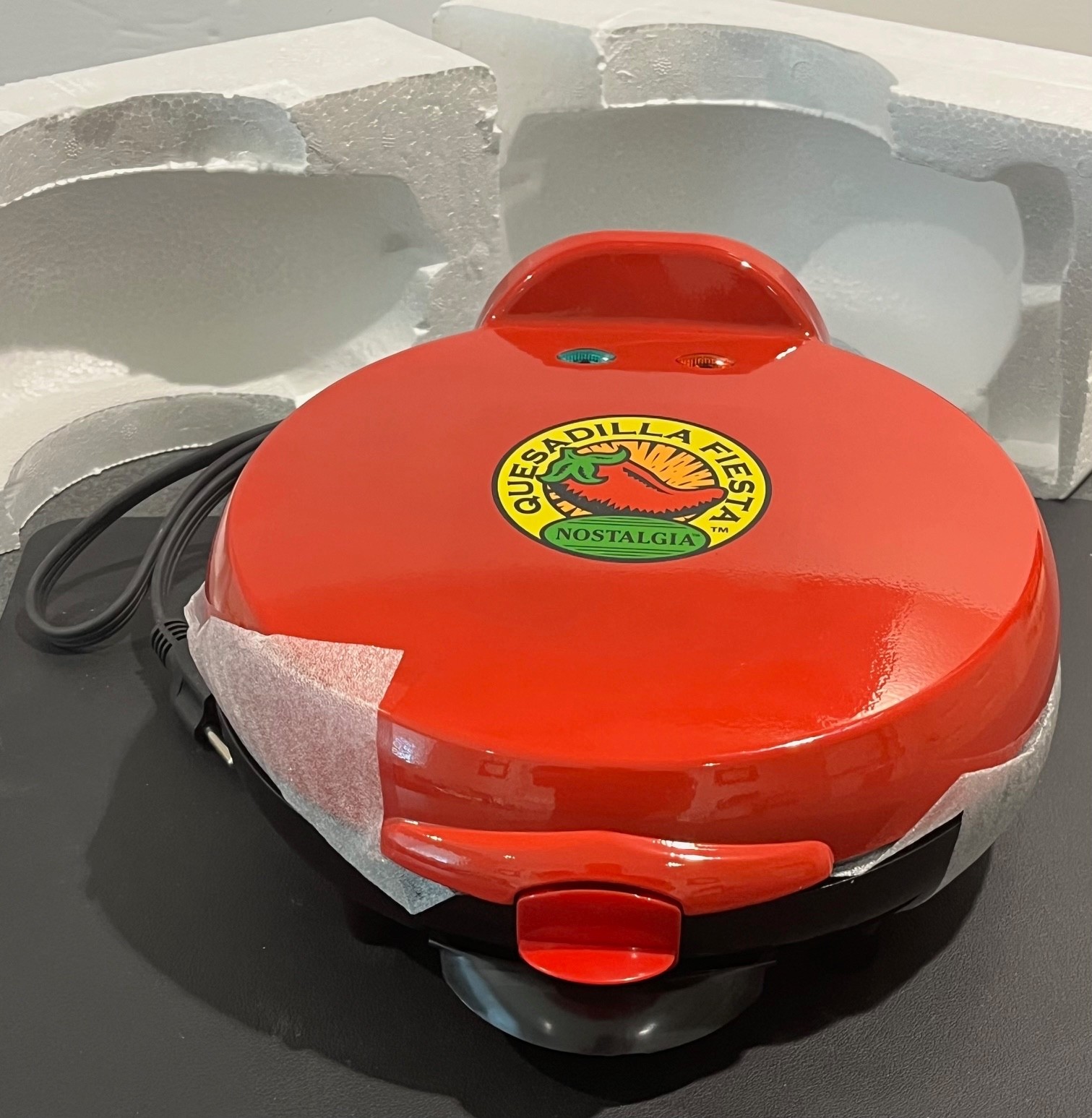 8” 6 Wedge Electric Quesadilla Maker for Taco Tuesday With Extra Stuffing Latch