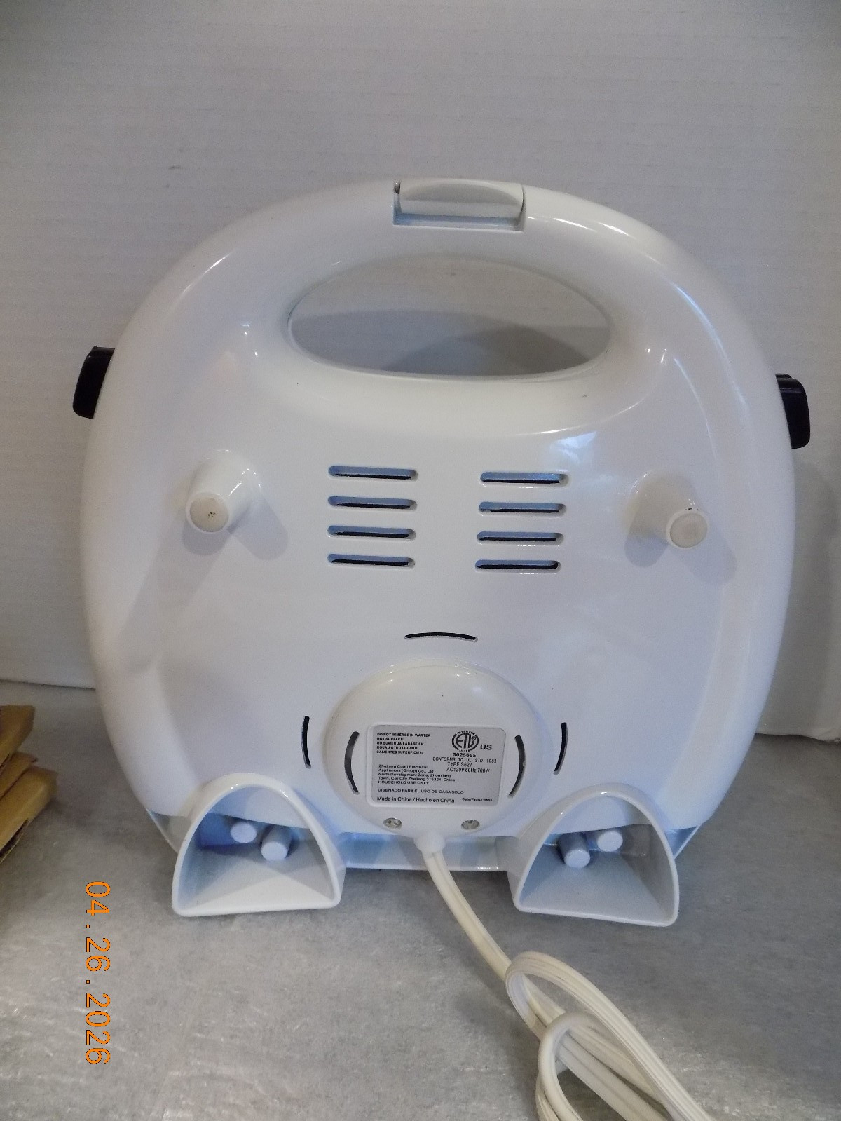 Everstar Three–In-One Grill Model 358 900 w/ 3 Interchangeable Grill Plates